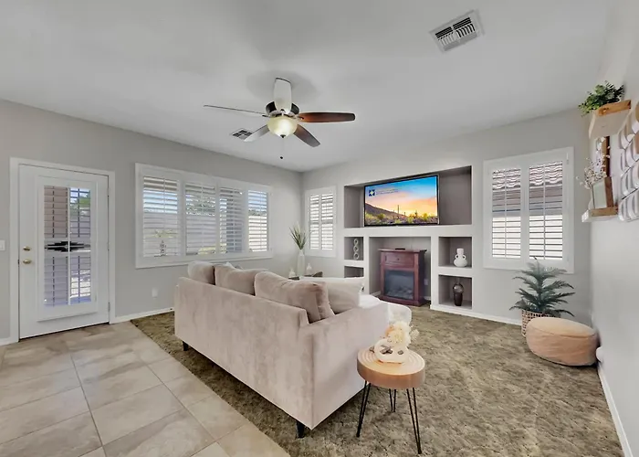 Bradshaw Solera Holiday home